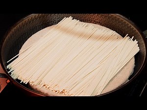 This is the correct way to steam noodles. Learn from the chef's method.