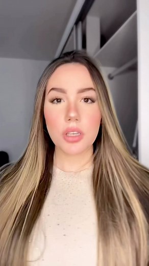 Barbara Felix on Instagram: "Ah e eu sou cristã 🩵 . . . . . . . . . . . . . . . . #cristão #fy #reelscristão #cristaonoinstagram #barbarafelix #valores #principios #jesus #biblia #homem #mulherdedeus #varoa #varao #ficar #namorocristao #casamento #casamentocristao #balada #bar #cristã"