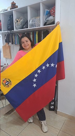 Cómo hacer una bandera forrada? Aprende hacer esta bandera con acabado perfecto por ambos lados. #arreglosderopa #costura #costurera #costuraparaprincipiantes #CosturaConAmor | Stephanie Ortiz