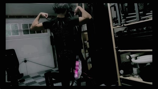 @Vervest smallest10 for 10% off! #gymedit #posing #music #y2k #gothic