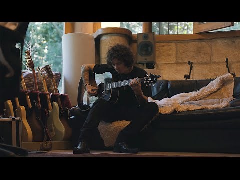 Bunbury - Nuestros Mundos No Obedecen a Tus Mapas (Videoclip Oficial)