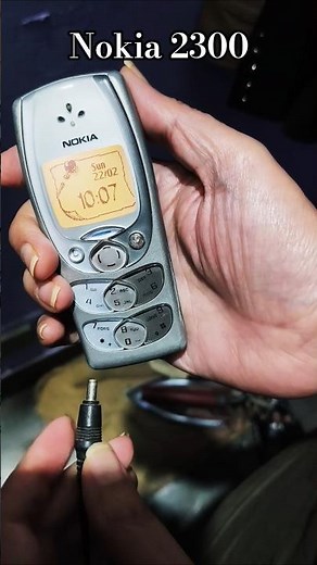 Nokia 2300 | Butterfly Phone | #Nokia #keypad #old #vintage #retro #nostalgia #mobile #charging #hit