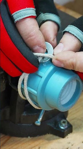 Experienced Plumber's Tip: Unscrew Threads with Rope! #shorts #diy #tips #skills