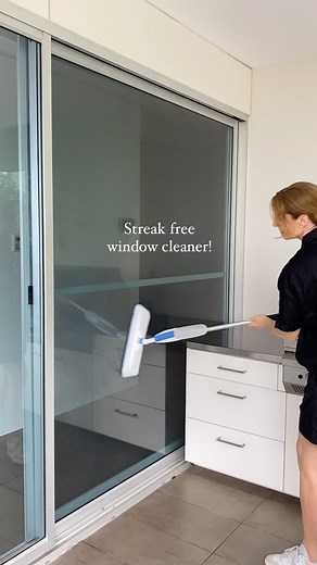 Sophie Webb | Window cleaning hack! For a streak free, diy window cleaner mix together: 1 cup of warm water 1/4 cup alcohol 1/4 cup vinegar 1 teaspoon... | Instagram