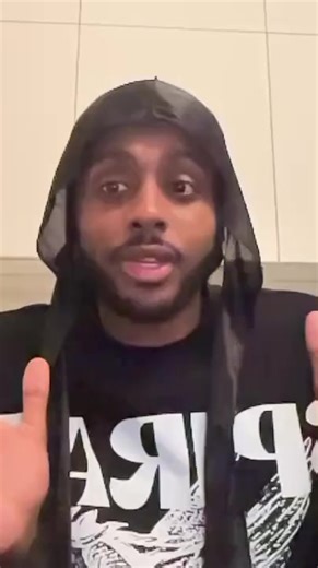 This guy is hilarious maahn 😂😂😂 @Sharky 🦈 @Beta Squad #Sharky🦈 #chunkz #aj #chunkz #ndlringside