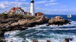 10 beautiful lighthouses to visit on the New England coast