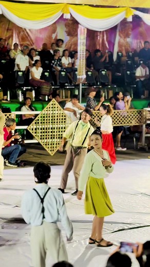 “ผู้ใหญ่ลี 🕶️” สนุกมาก ชอบๆ…แห่เทียนอุบล โรงเรียนวิจิตราพิทยา #แห่เทียนอุบล #แห่เทียนพรรษา #วิจิตราพิทยา #อุบลราชธานี