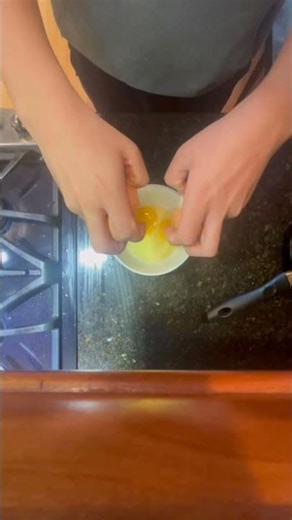 Do YOU know how to do the famous one handed egg crack? #cooking #egg