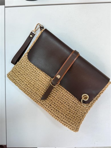 Raffia Crochet Clutch With Faux Leather Detail – Handmade Summer Bag, Lined Wristlet, Boho Chic Evening Clutch - Etsy