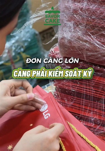 Savor tỉ mỉ trong từng chi tiết dù đơn hàng lớn như thế nào #SavorCake #QuaTangTrungThu #BanhTrungThu #TrungThu2026 #trungthu