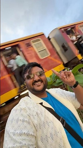 The most beautiful Railway Route of Colombo, Srilanka 🇱🇰 #travel