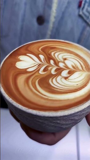 35-Second Latte Art Tutorial: Watch This Perfect Pour! #latteart #coffeeart #baristaskills
