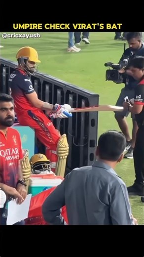 Meanwhile Rohit Sharma teach umpire 🥶👊 #indianbatsman #indiancaptain #cricket #sgcricket #cosplayer