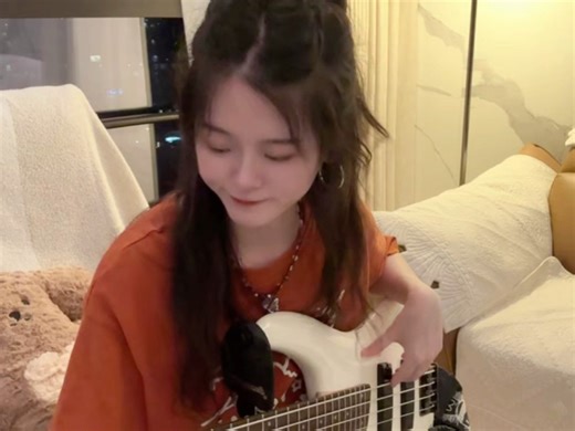 万青《大石碎胸口》bass cover