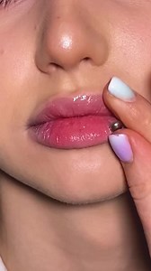 108K views · 237 reactions | Unique lip trick! | Make-Up & Hair Tutorials | Facebook