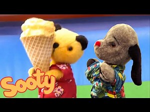 Sooty and Sweep's Beach Day! 🏖️ | The Sooty Show