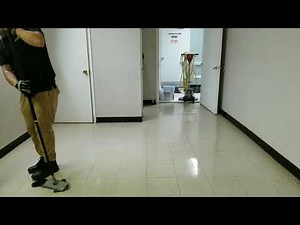 How to properly doodlebug and scrape the edges Vct floor San Antonio Tx. #vcttilewaxing #sanantonio