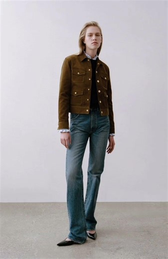 Mujer de 40 y más Moda juvenil Outfits casual y prendas básicas.