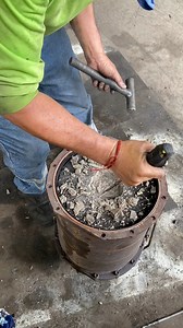 778K views · 6.1K reactions | Nag butas kami ng catalytic converter ng truck! #isuzu #isuzutrucks #catalyticconverter #catalyticconvertertheft #dieselpaticula | Trucker moto PH | Facebook