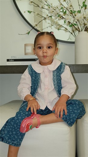 Mel Wade on Instagram: "In honor of International Women’s Day. Had to make my little woman extra pretty 😍. Building off the style I tried last time, experimenting more little by little 😮‍💨🙌🏾💗. #womensday #grwm #daddysgirl #girldad #haircare #hairroutine #dad"