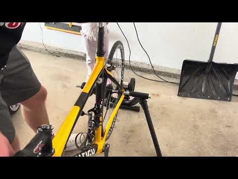 Setting it up - Saris Indoor Bike Trainer