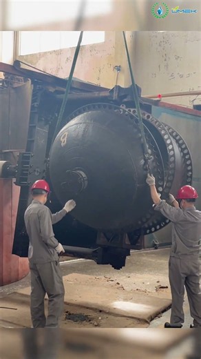 What is the rotational molding process for large‑scale FRP tanks?