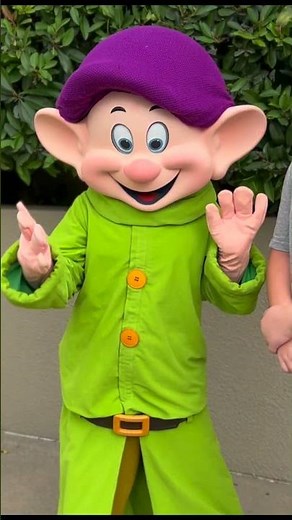 Meeting Dopey from Snow White & The Seven Dwarfs Meet & Greet in Hollywood Studios at Disney World