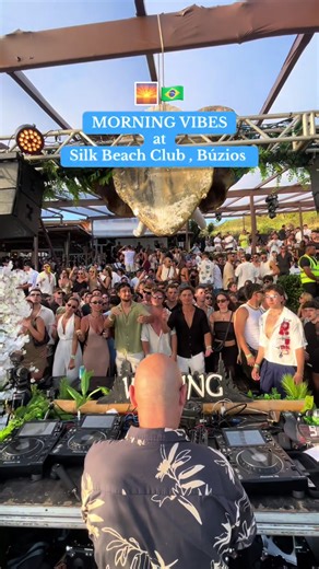 Morning Vibes at Silk Beach Club, Búzios