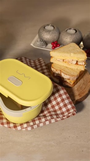 UVI on Instagram: "The day after Christmas just feels better.⁠ Quiet house, no pressure, leftovers for lunch. 🤍🥪🔥⁠ ⁠ Buttered toast, cranberry sauce, turkey, Muenster cheese. The cheese melts right inside the UVI Lunchbox while you relax.⁠ ⁠ In 2026, it’s less fast food and more homemade moments.⁠ Tap the link in our bio and use HOMEMADE2026 to save 20%! ✨🍽️⁠ ⁠ ⁠ ⁠ #lunchbox #lunch #foodie #healthyfood #foodstagram #lunchtime #foodphotography #selfheatinglunchbox #uvilunchbox #luncheaze #eas