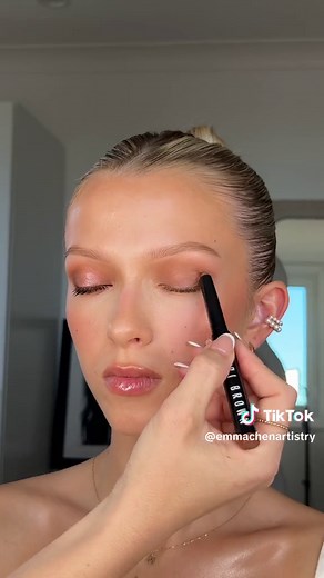 Bobbi Brown Long-Wear Cream Shadow Sticks: Intense Color, 24-Hour Wear!