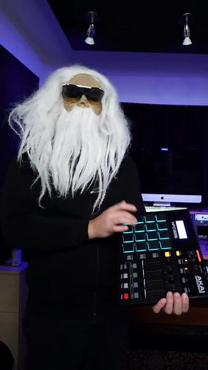 153 reactions · 29 shares | Turning memes into beats ✊ #frenchcore #mrbassmeister #fingerdrumming | Mr. Bassmeister | Facebook