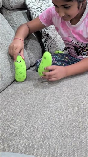 I hopped into a copy shop from pickles 🥒