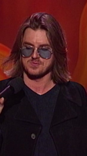 Mitch Hedberg: “I don’t need a receipt for a doughnut.” #standup #doughnuts #donuts #mitchhedberg