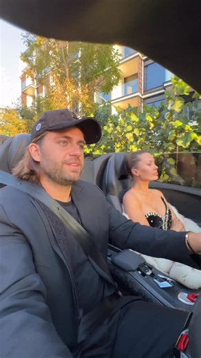 Sergei Kosenko on Instagram: "Drop “+” in the comment If you want to get a huge, super-active audience & new clients for your business - You can become a sponsor in my New Year giveaway! This time there are only 25 spots, which means higher engagement and more exclusivity 🚀🔥 Hurry up! See you in our private chat!"