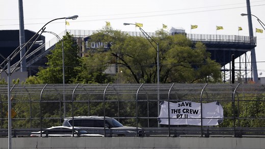 Should Ohio allow signs on overpasses? Lawmaker proposes ban to combat antisemitism
