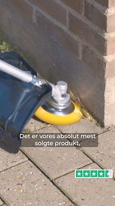 🌿Effektiv Ukrudtsfjernelse med DKTrimmer! 🌿 Spar helt op til 31 % ved køb af flere. 💰 Slip af med ukrudt og belægninger på fliser og hårde stenoverflader med effektivitet i tankerne! Sæt den blot på din eksisterende græstrimmer eller buskrydder og se magien ske. 🪄 Kan monteres på maskiner, hvor det fra producentens side er muligt at skifte mellem snøre og klinge. Perfekt til de følsomme og pæne fliser, hvor nylonbørsten ikke efterlader mærker. Brug den til kantklipning, græsslåning og erstat