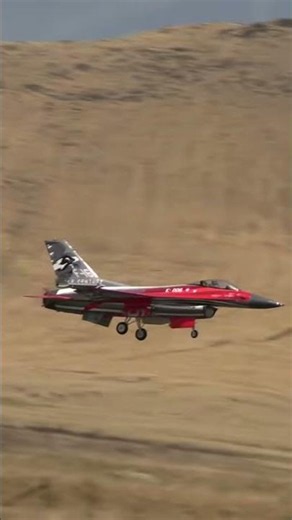 #bvm #f16 #demo #turbinejet #rcturbine #rcjet #turbine #landing #gearpass #jet #jetaircraft