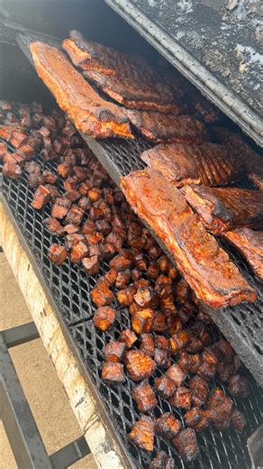 Today’s Menu. Mesquite Smoked Meats. Brisket. Pork Shoulder. Pork Ribs. Beef Ribs. Pork belly. Sides. New bbq beans. Hatch chili mac. Pineapple Horseradish Coleslaw Usual Suspects Sandys. Loaded Mac. Award winning Tacos. Garbage Burritos 👇🏻👇🏻👇🏻 Today! 4-8pm 4239 N Village Dr Buckeye | Saucy Luke’s Craft BBQ