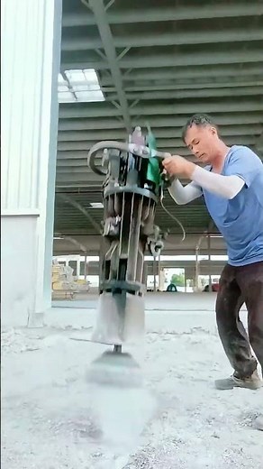 Leveling ground easily using a simple and effective hand tool