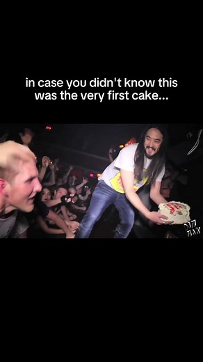 Well this escalated quickly… #electronicmusic #cake #steveaoki | Steve Aoki