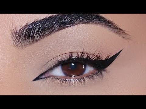 These 3 easy FOXY EYELINER styles ON HOODED EYES are a must try!