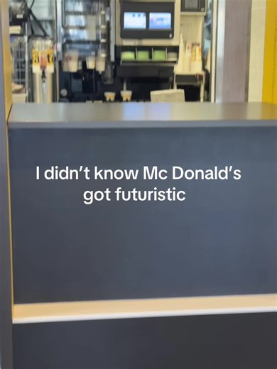 It’s honestly pretty cool #mcdonalds #mcd #mcdonaldsccsing #fypシ゚viral #fyppppppppppppppppppppppp