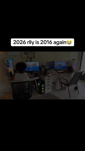 Exploring Minecraft Island Adventures with Friends