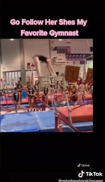 #duet with @natasha.zaborski Look How Amazing @natasha.zaborski is at gymnastics!! everyone needs to go follow her 🥺👉👈 #fyp