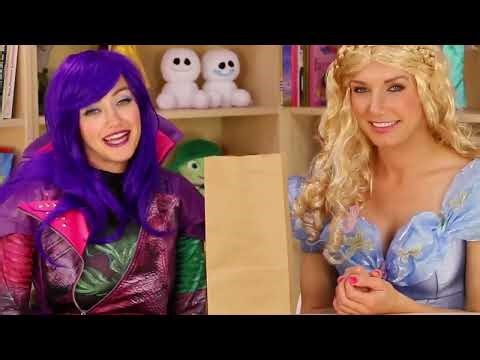 Mal vs Cinderella Goldfish Challenge for Kids. DisneyToysFan.