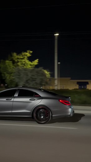 Explore the Mercedes-Benz CLS63 AMG Performance Features