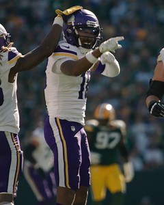 169K views · 4.6K reactions | Showcasing our skills Sunday in London. : NFL Network | Minnesota Vikings | Facebook