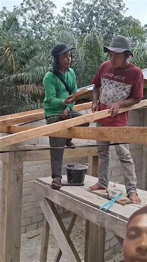 Foreman Tells a Good Method to Workers | Easy, Fast & Quality Work#shortvideo #construction #wood