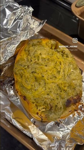 Cheesy pesto spaghetti squash