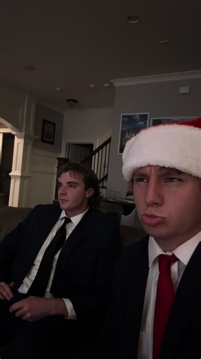 He Loves this Tradition!!👍👍🇺🇸🇺🇸 #barrontrump #donaldtrump #homealone #fyp